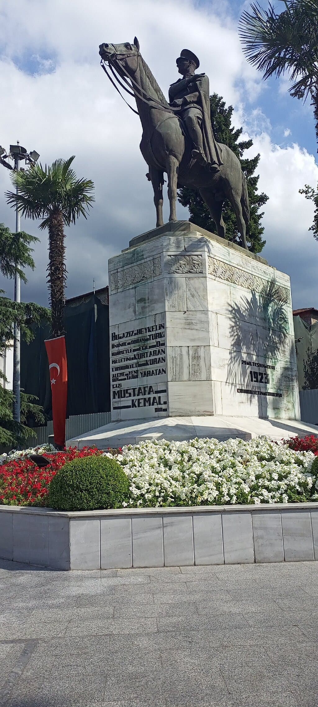 Atatürk-Denkmal Bursa