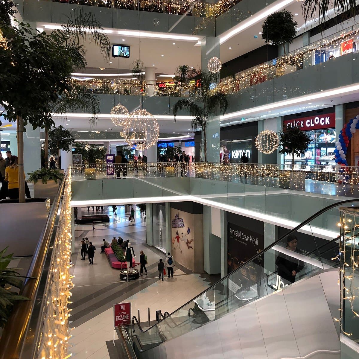 Agora Einkaufszentrum