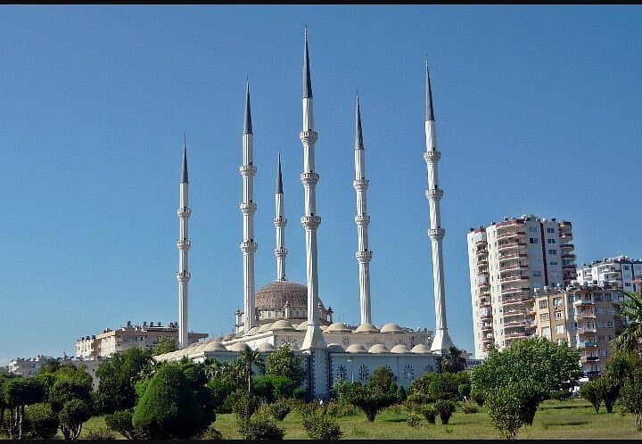 Hz. Mikdat (Mugdat) Moschee