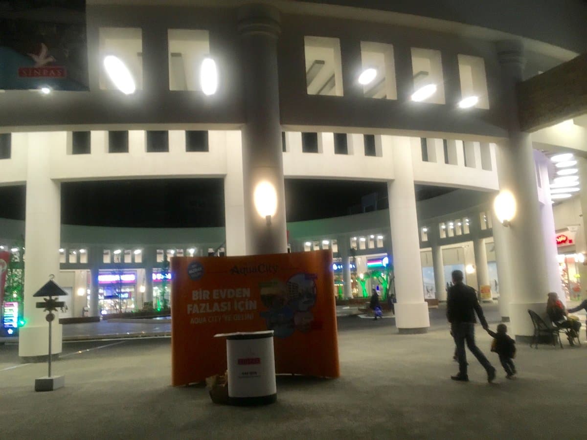 Aquamall Einkaufszentrum