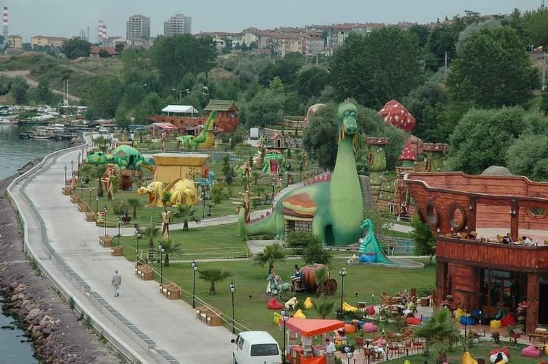 Harikalar Sahili Küste