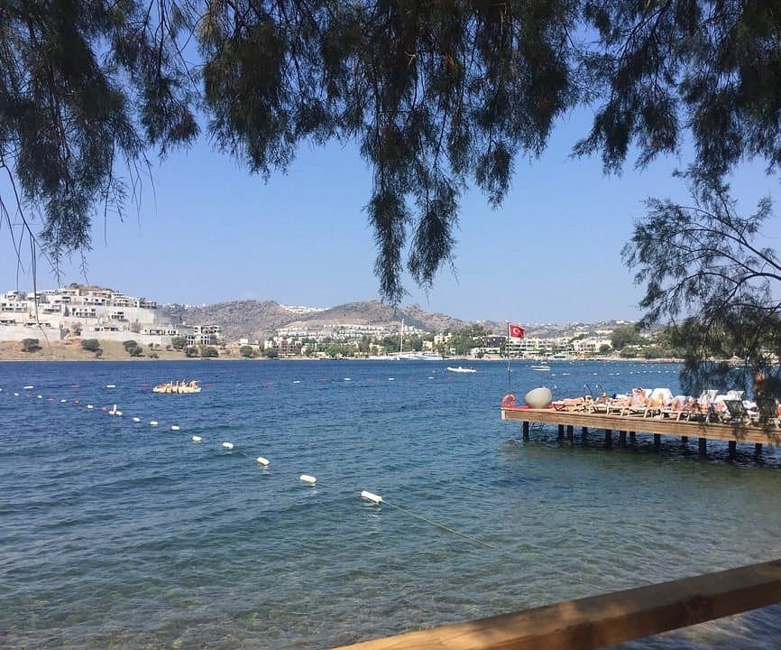 Magi Beach