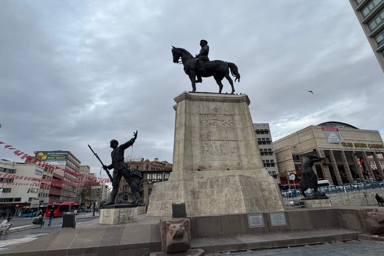 Ulus-Siegesdenkmal