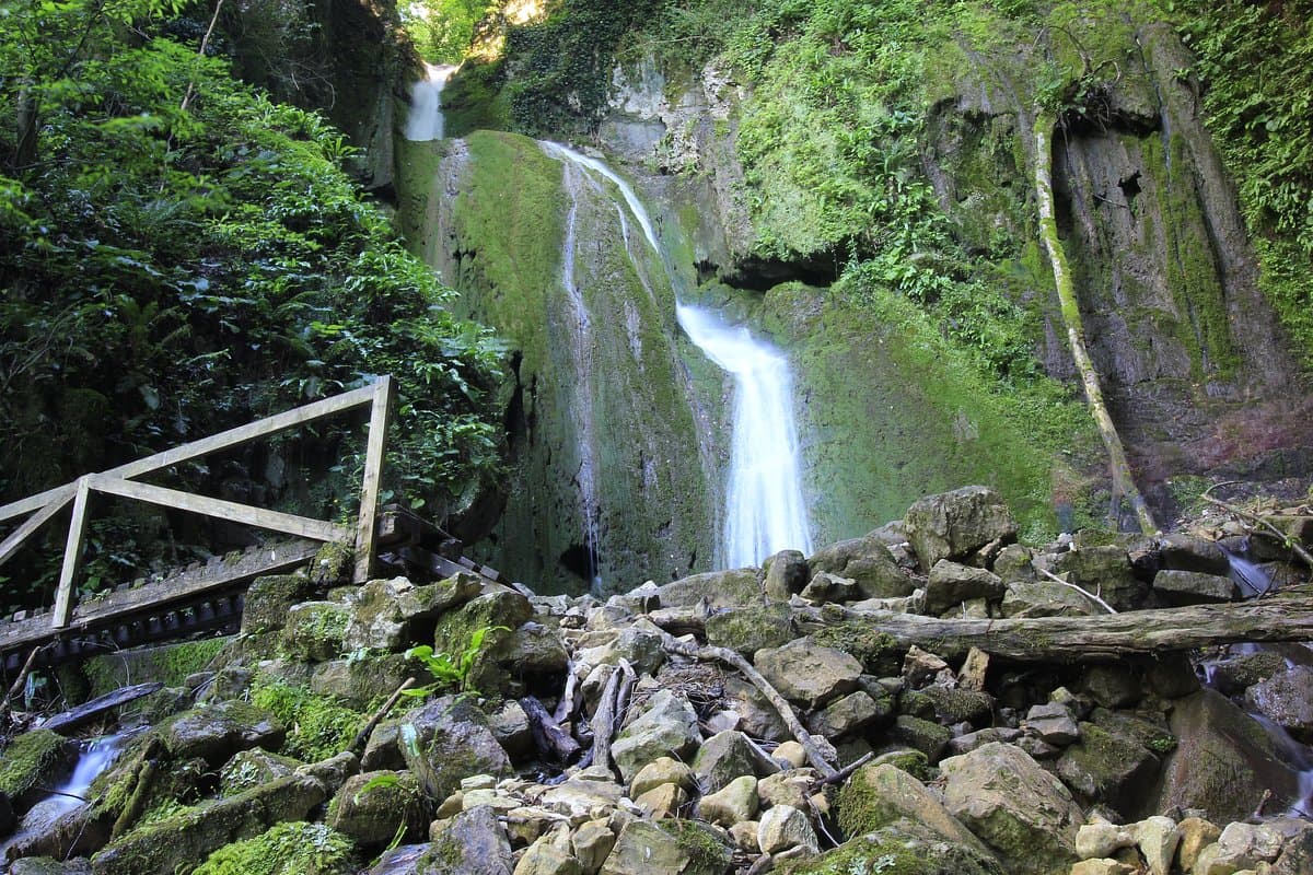 Aktas-Wasserfall