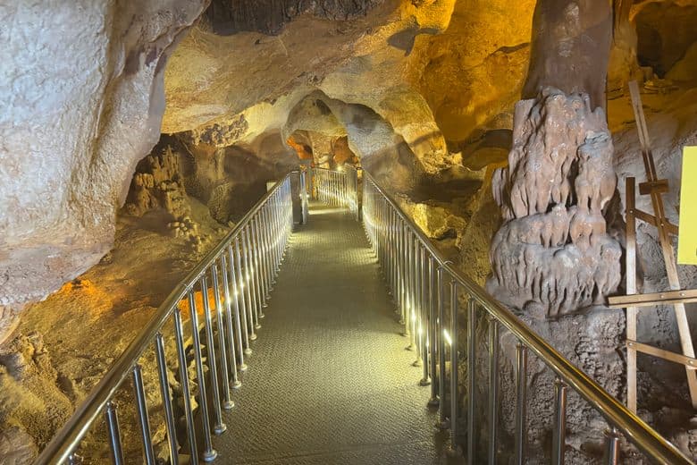 Taşkuyu-Höhle
