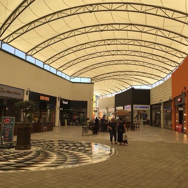 Einkaufszentrum Novada Edremit